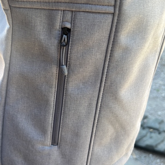 North Face wind proof, breathable and highly water resistant woman’s jacket sz S - Picture 3 of 15